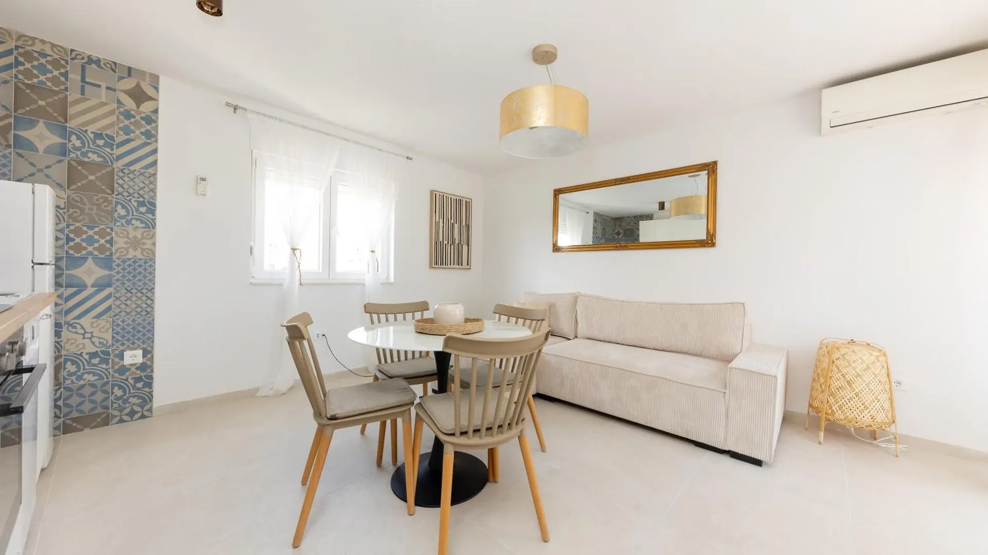 House Niko M With 6 Apartments Split 0*,  Chorwacja
