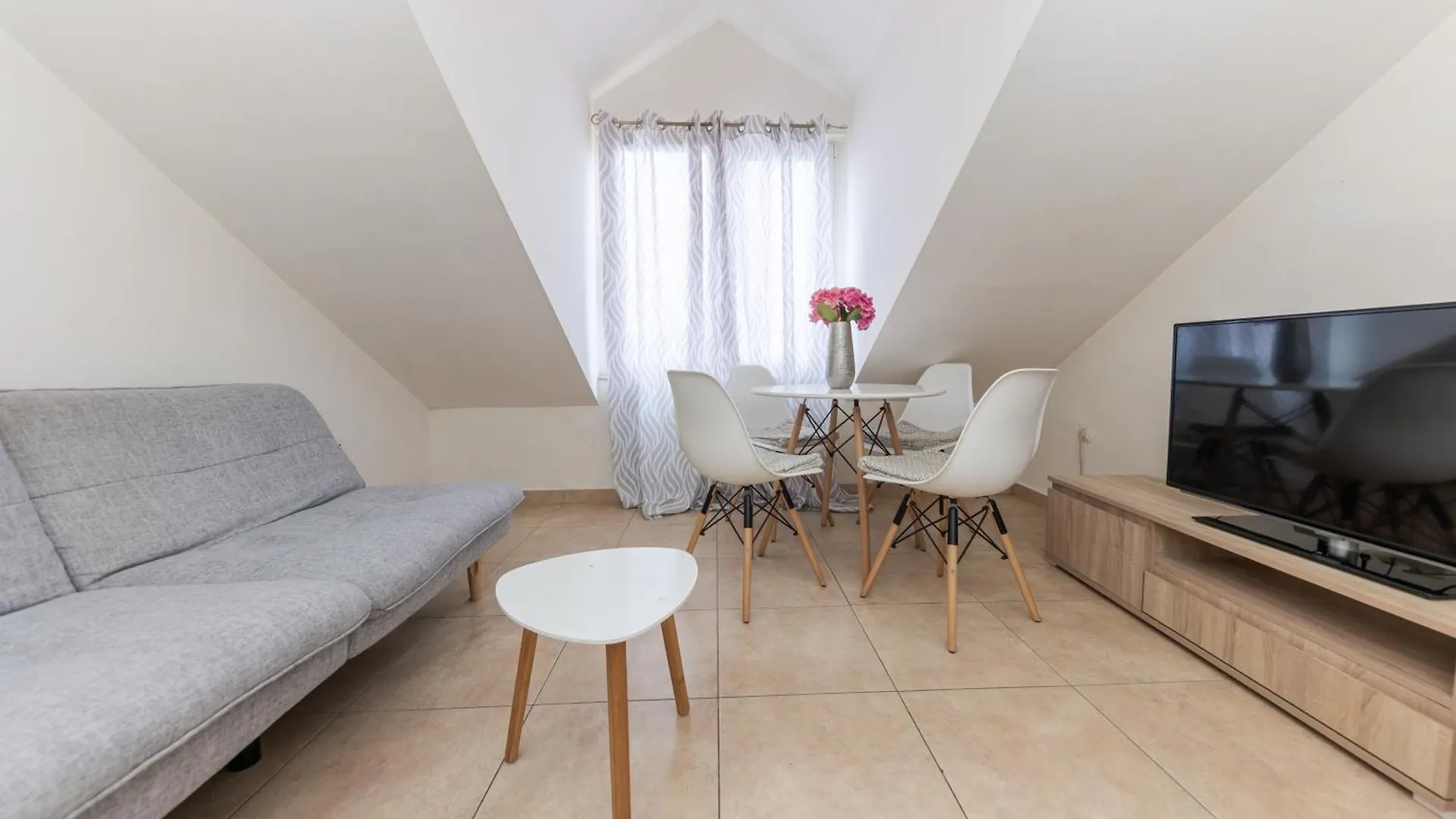House Niko M With 6 Apartments Split Chorwacja