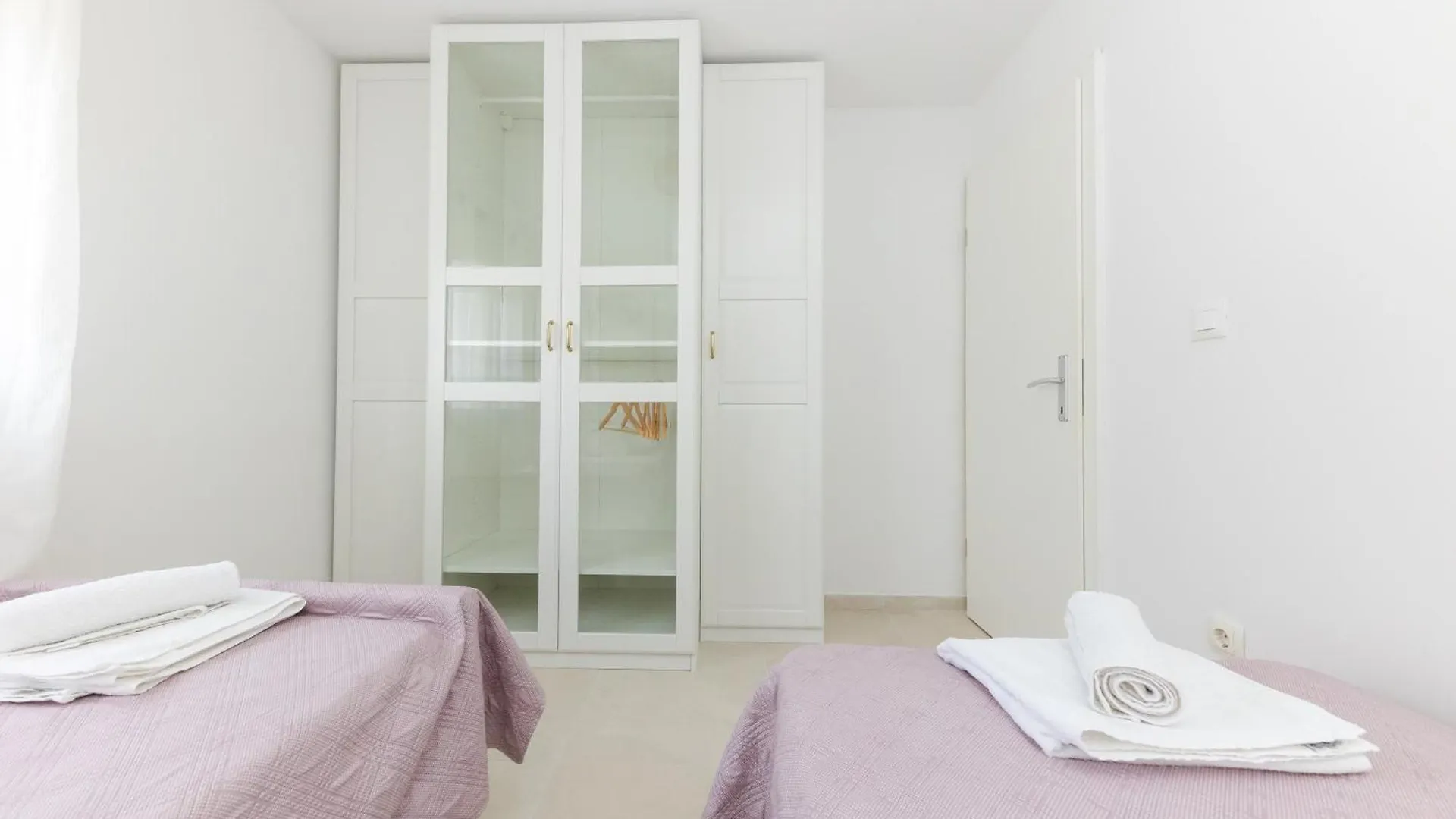House Niko M With 6 Apartments Split