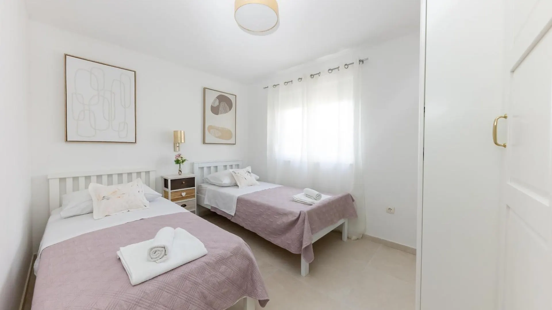 House Niko M With 6 Apartments Split